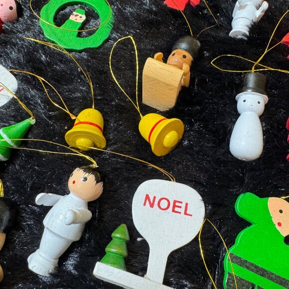 Vintage Wooden Christmas Ornaments Set Of 33 Handcrafted Holiday Decore - Picture 4 of 6